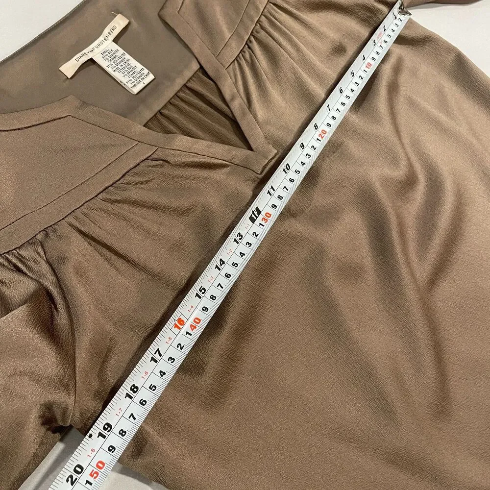 ~ Diane von Furstenberg 4 Raton Stretch Silk Blend Blouse V-neck Bronze Top - Picture 9 of 16